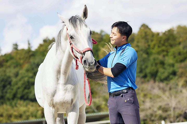 専門学校 ちば愛犬動物フラワー学園