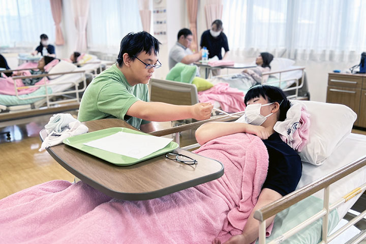 京葉介護福祉専門学校