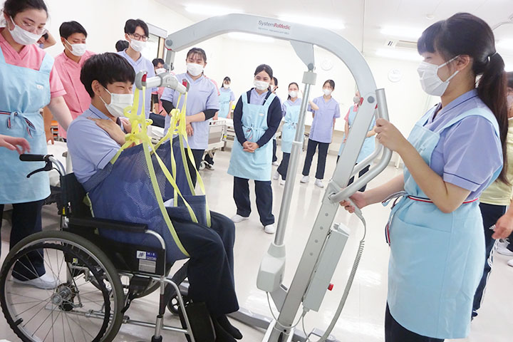 中央介護福祉専門学校